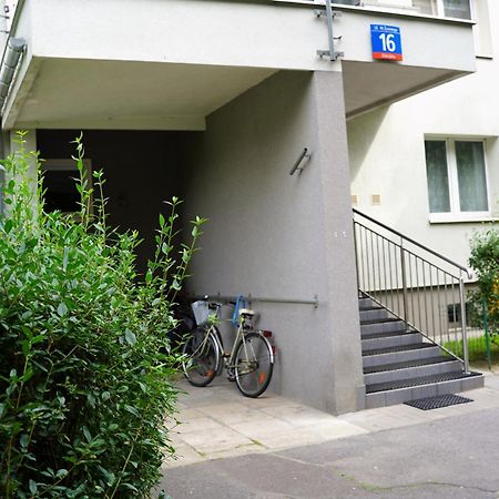 Nice Apartament With Small Tub Varşovia Exterior foto