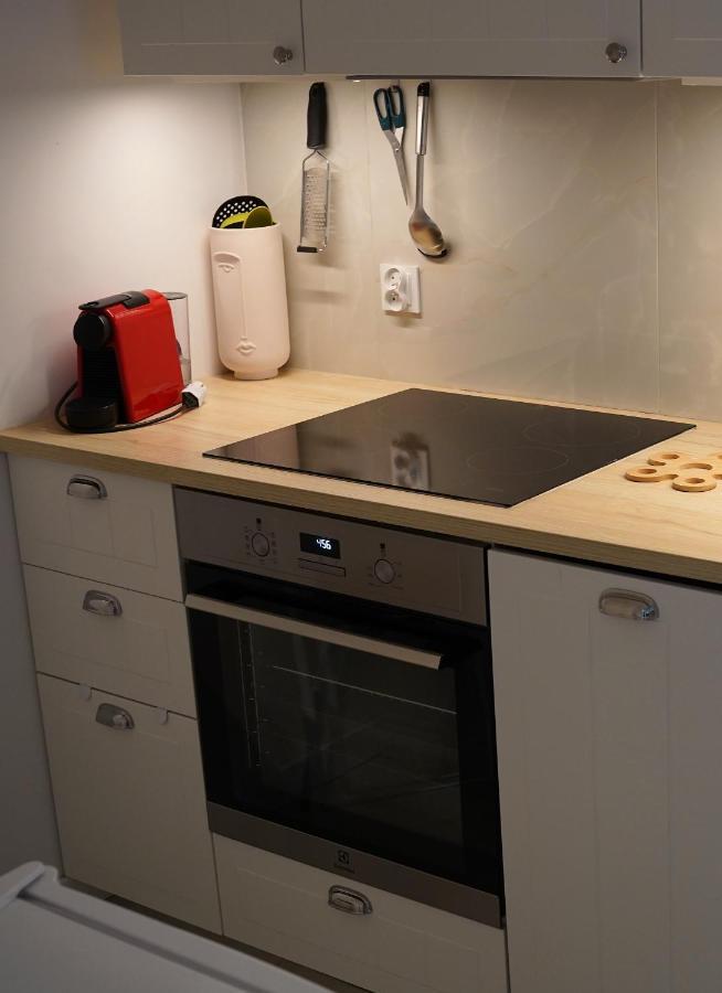 Nice Apartament With Small Tub Varşovia Exterior foto