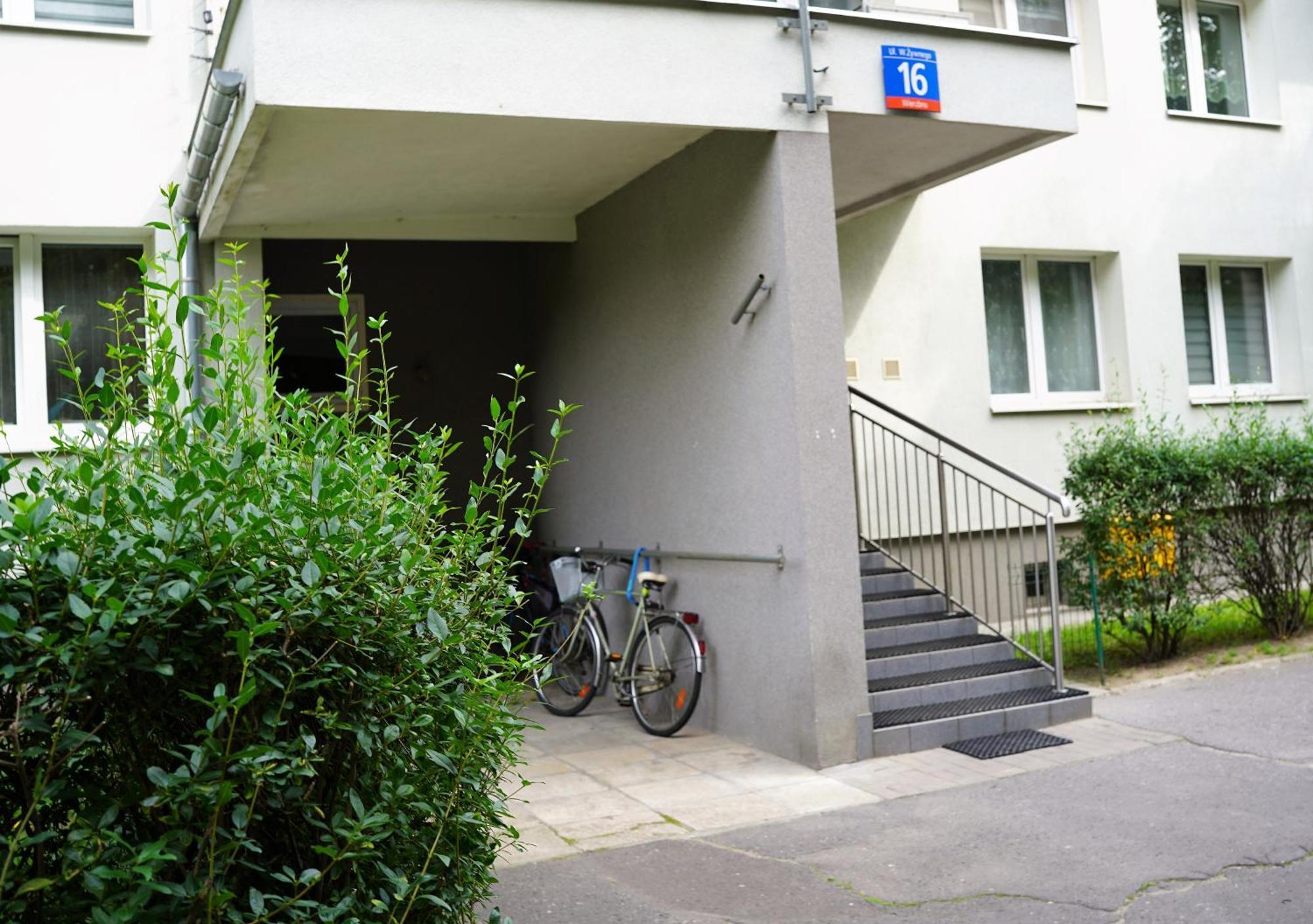 Nice Apartament With Small Tub Varşovia Exterior foto